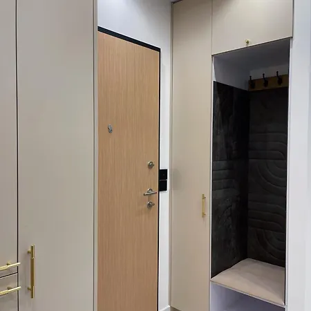 Rimex Invest Group Bemowo With Free Parking