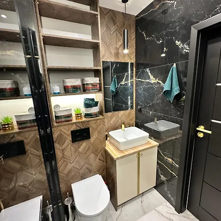 Rimex Invest Group Bemowo With Free Parking *