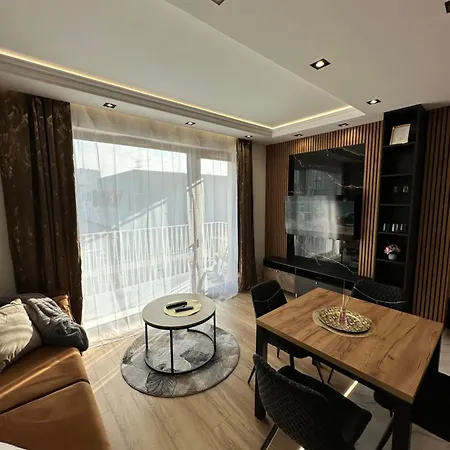 Rimex Invest Group Bemowo With Free Parking