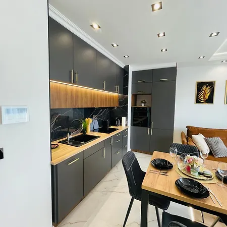 Rimex Invest Group Bemowo With Free Parking *