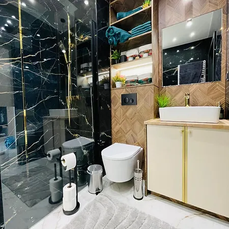 Rimex Invest Group Bemowo With Free Parking *