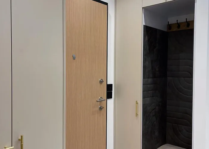 Rimex Invest Group Bemowo With Free Parking