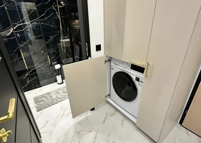 Rimex Invest Group Bemowo With Free Parking *