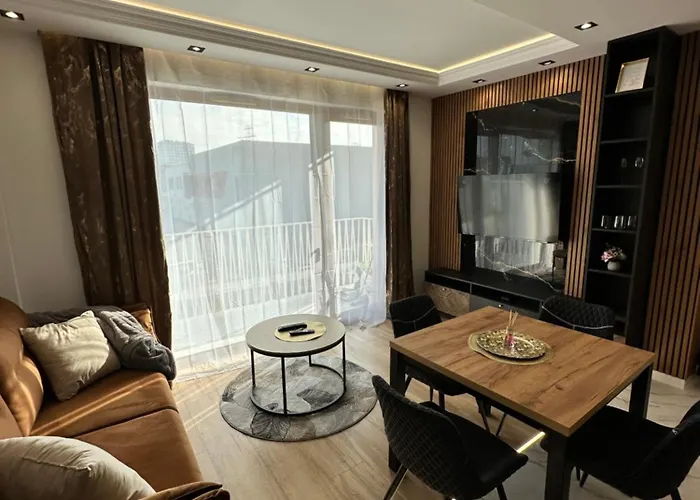 Rimex Invest Group Bemowo With Free Parking *