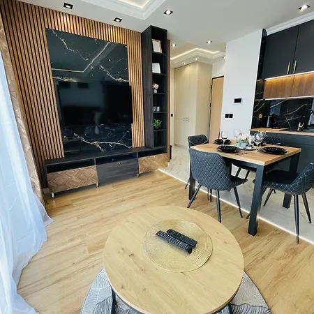 Rimex Invest Group Bemowo With Free Parking *