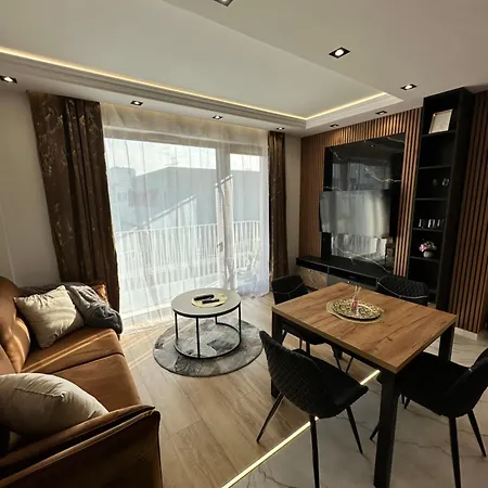 Rimex Invest Group Bemowo With Free Parking *